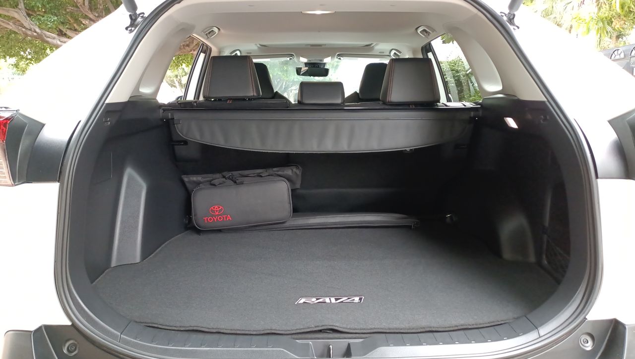 2024 Toyota RAV4 2.5 Adventure At