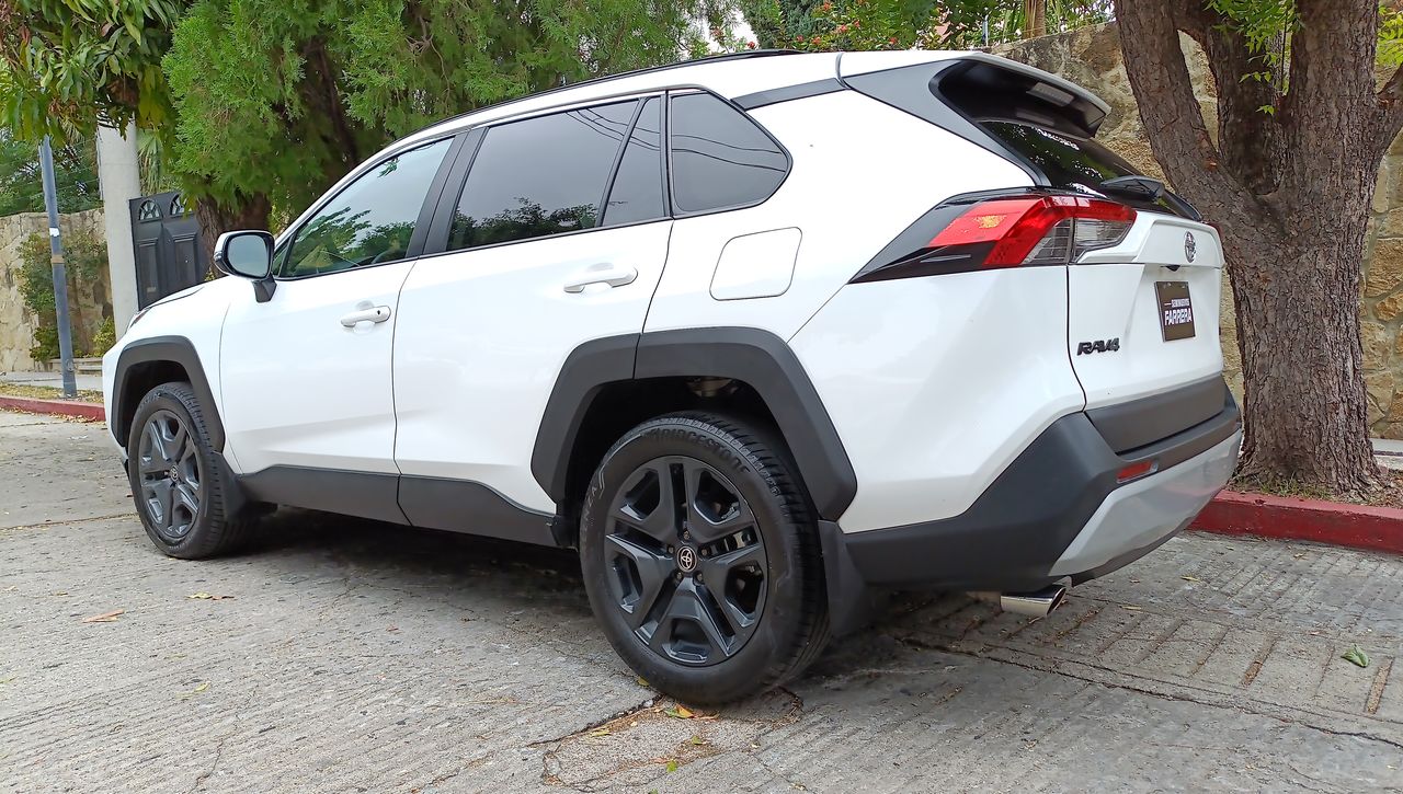 2024 Toyota RAV4 2.5 Adventure At
